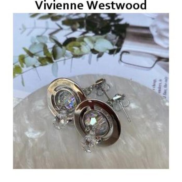 Vivienne Westwood ORB Chain Necklace Golden Saturn Pendant VW Jewelry Gift - Picture 5 of 5